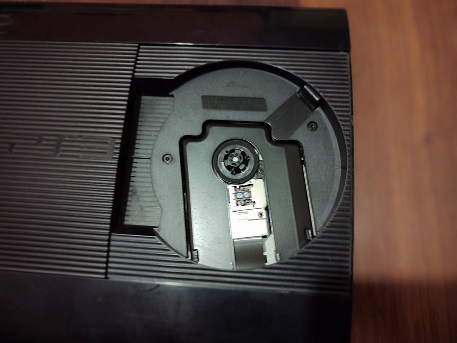 PlayStation 3 продам