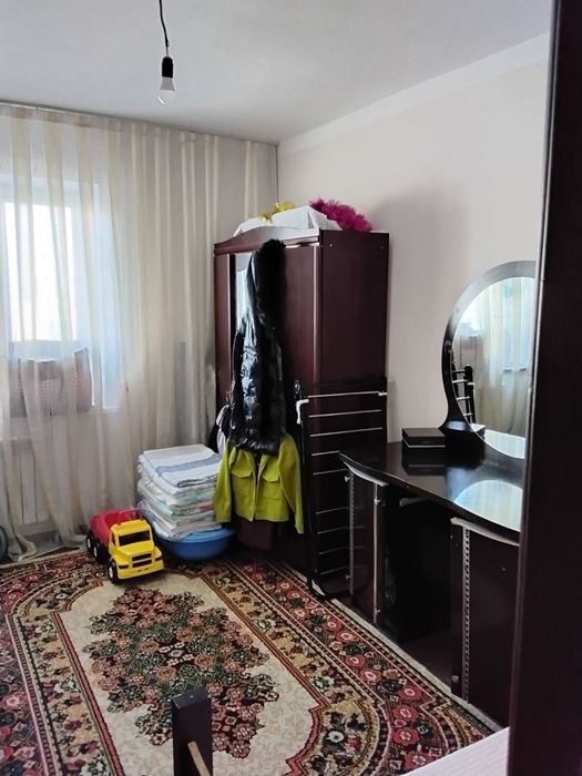 Чирчик шахар 
Пед институт 7 етажкада 
#2-хона 4-этаж 
Квартира сир