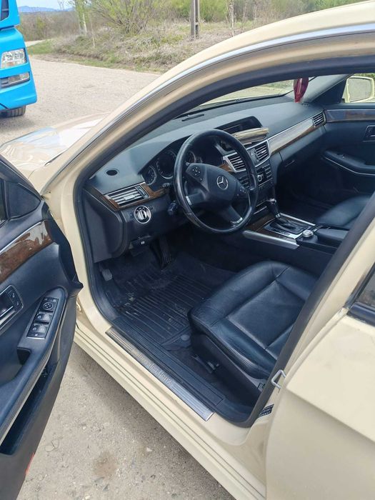 Vand Mercedes Benz E 220