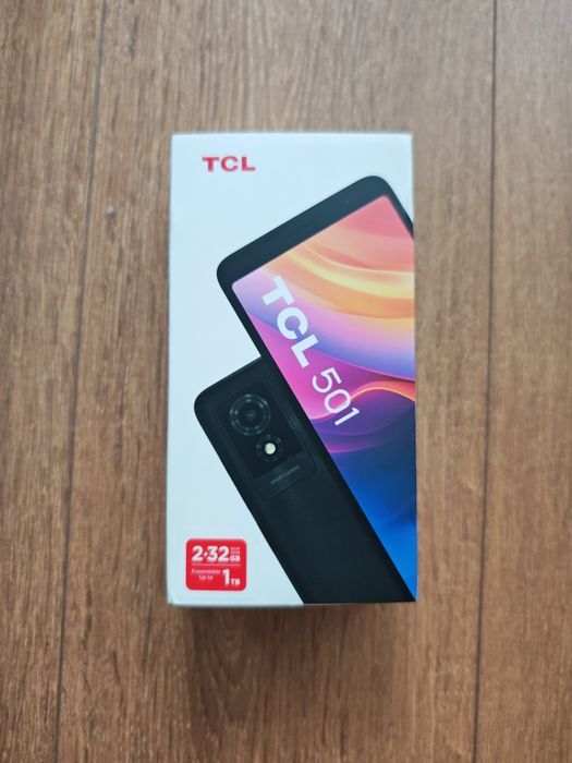 Telefon  TCL501.