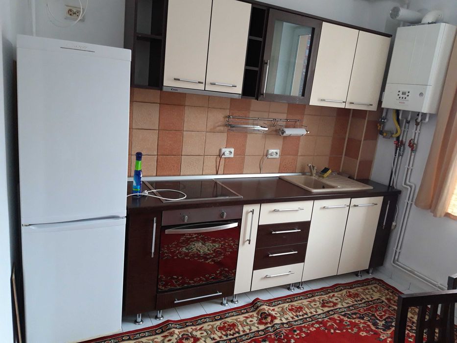 Proprietar, inchiriez garsoniera decomandata, 35 mp, str. Zizinului