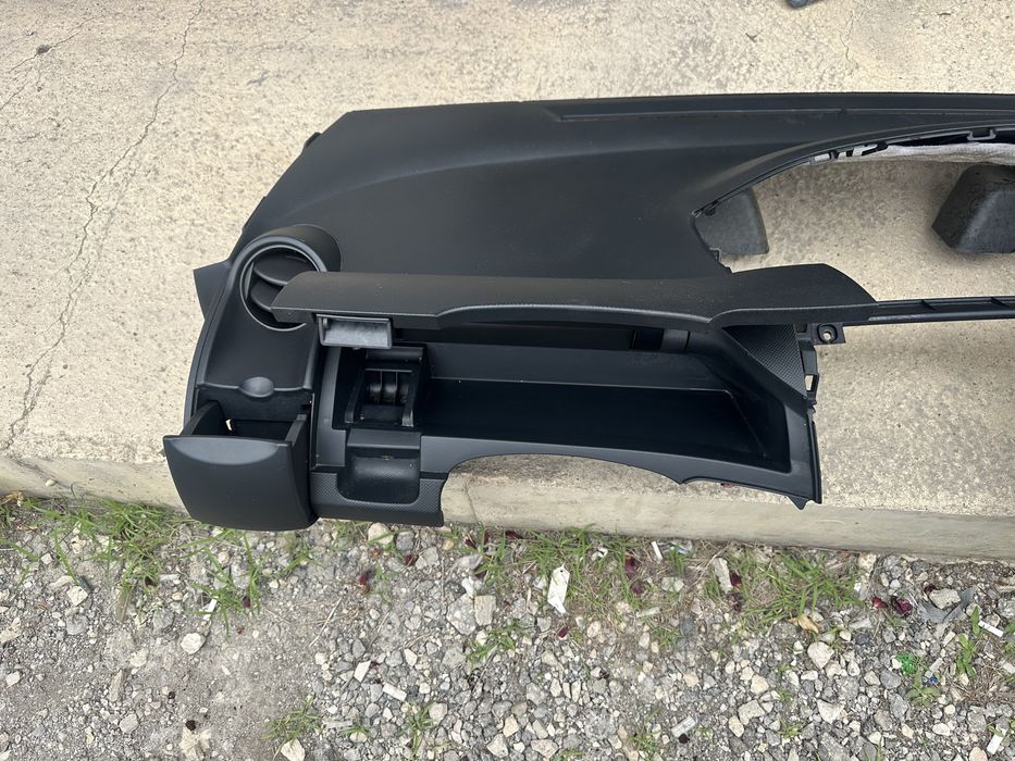 Табло със десен airbag за Тойота Ярис 2006-2010г.!