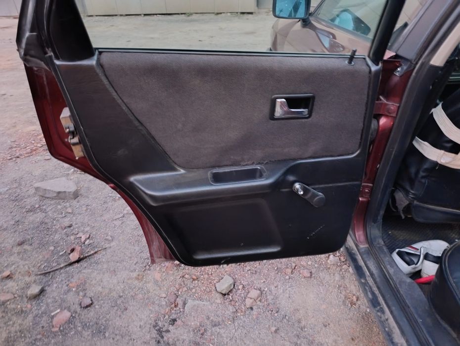 Запчасти на Ауди 80 б3