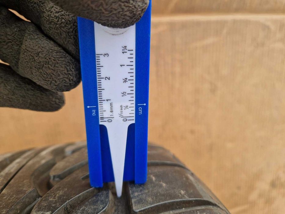 2 Dunlop R18 255/45 Летни гуми  DOT0922