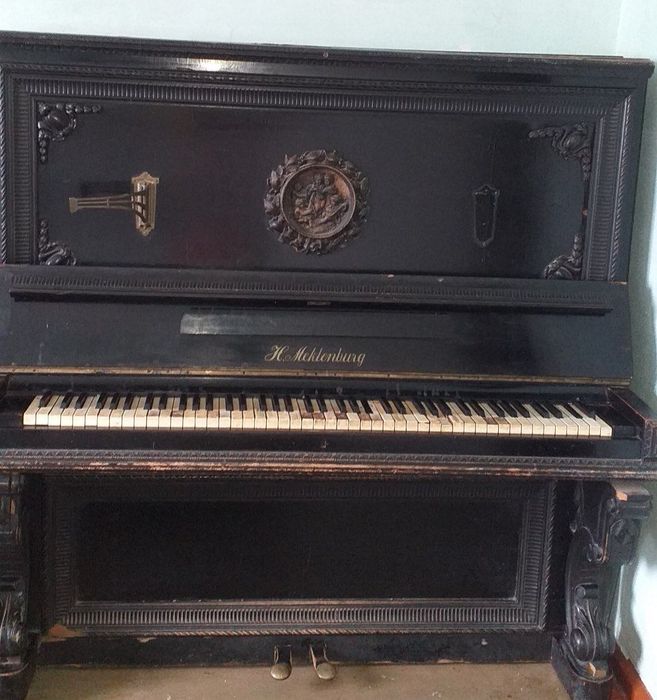 Продаётся пианино Meklenburg