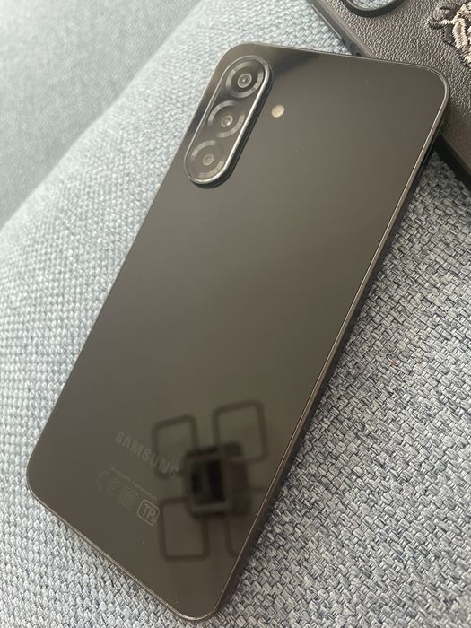 Samsung A26 5G 8/256 новый почти