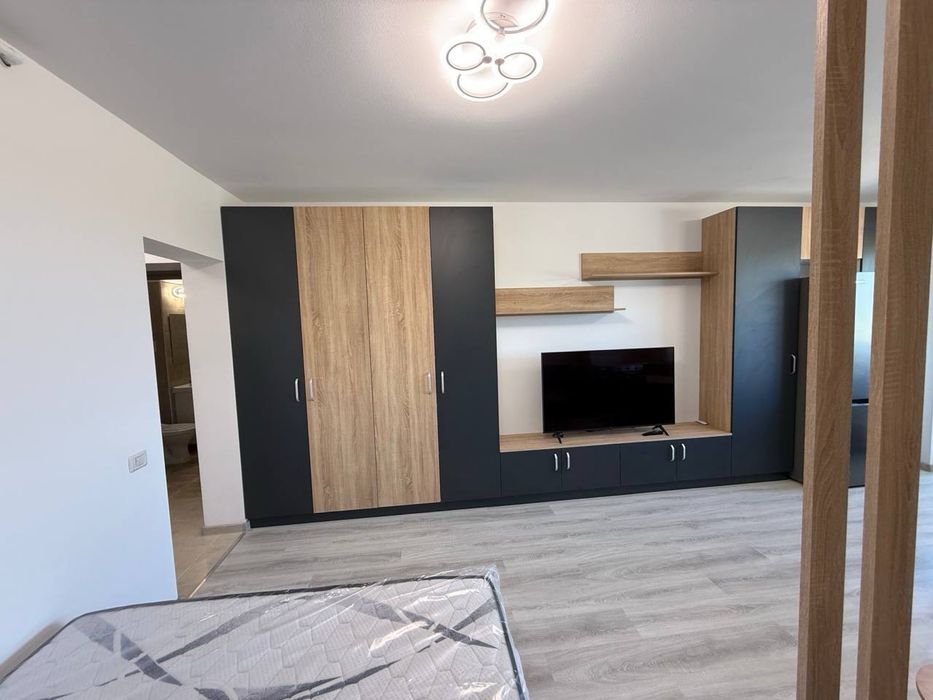 Garsonieră nouă | Prima închiriere | Parcare | Balcon | Complet utilată