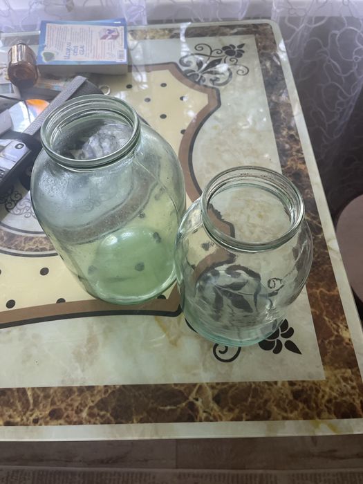 Продам банки 2-3  литровые б/у