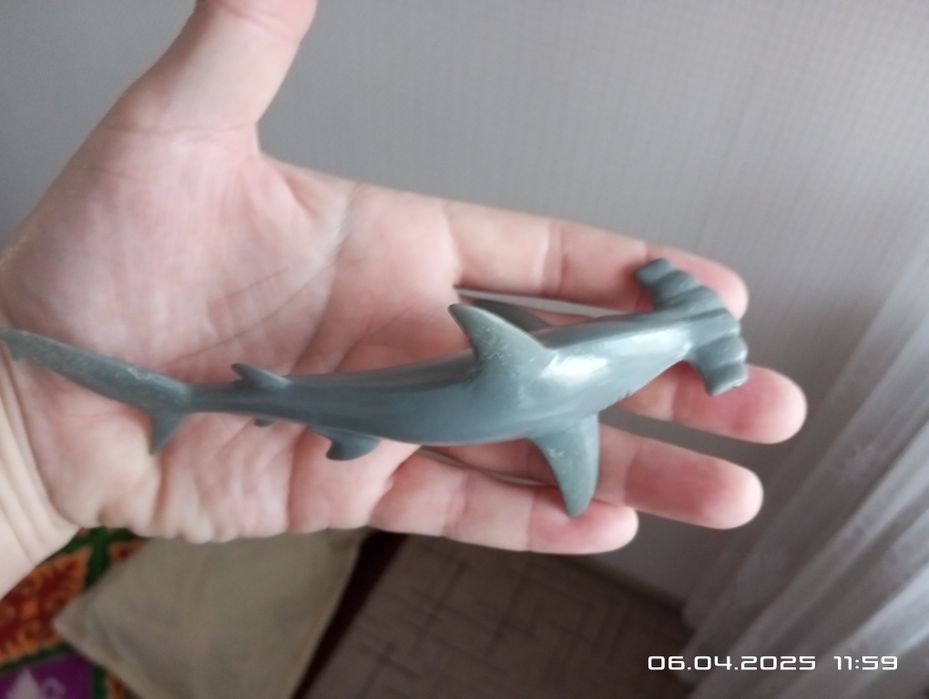 Игрушки детские акула-молот