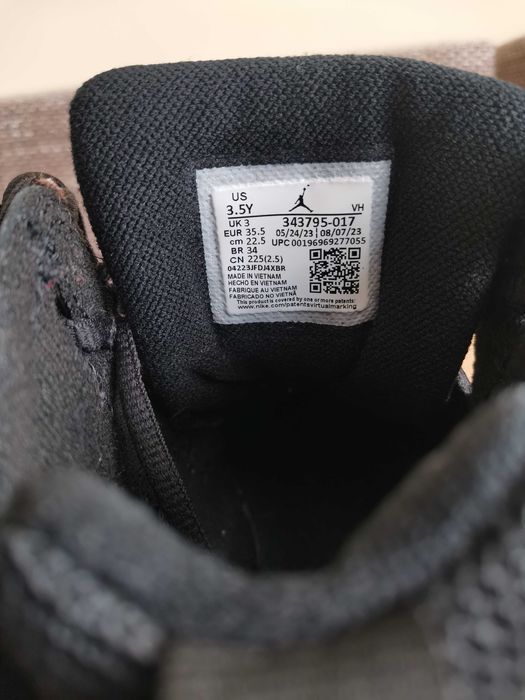 Маратонки Adidas, Nike и апрески 35 и 36