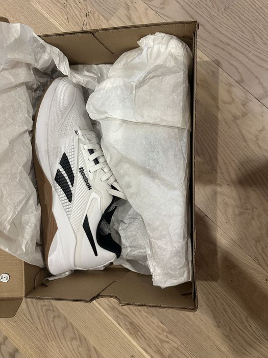 Кроссовки REEBOK размер 42.5