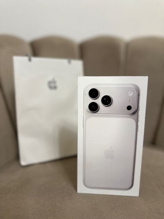 Vând IPhone 17 Pro Max 256 GB, Silver Nou