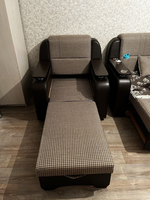 Диван и 2 кресла