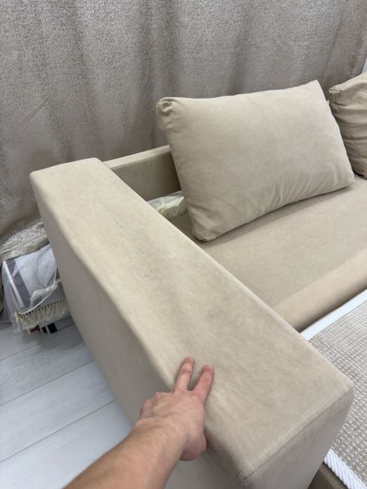 Диван сатылады.