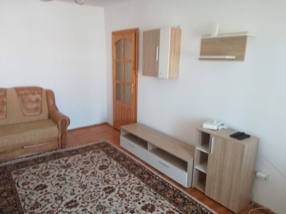 închiriez apartament 2 camere