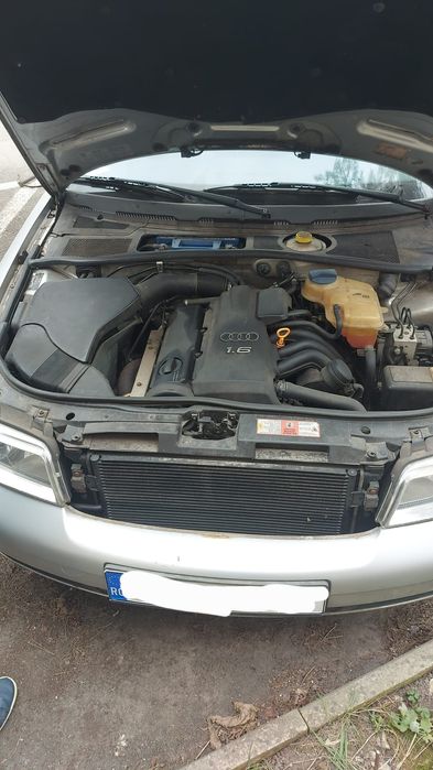 Audi A4 1.6 benzină 2000 – pornește – stare bună – preț negociabil