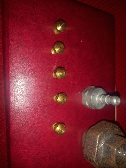 Vând set diuze aragaz