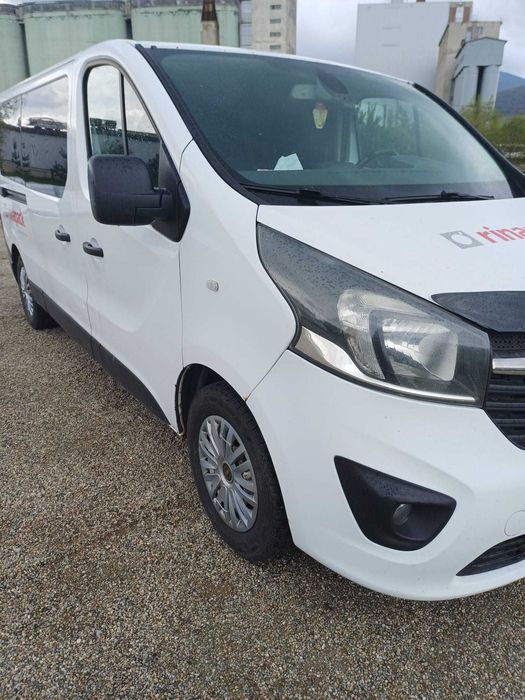 Opel Vivaro L2H1 8+1locuri 1.6CDTI Biturbo 125CP