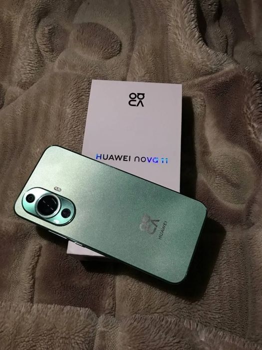Продаётся телефон Huawei nova 11