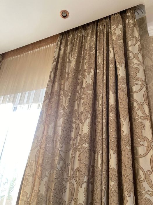 Очень красивые шторы из дорогой натуральной ткани на 4 окна