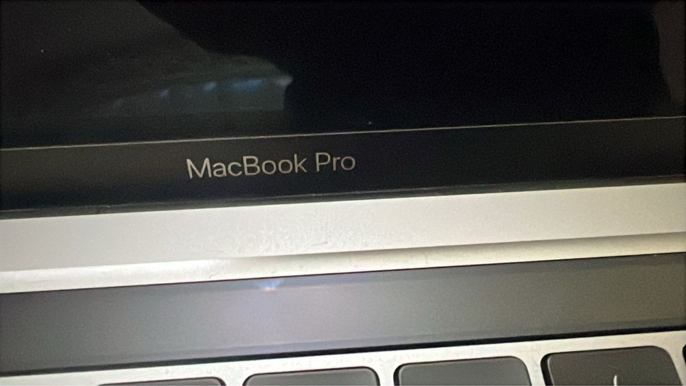macbook pro 2021 13"