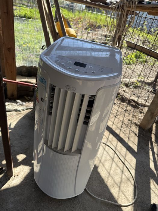 Aer conditionat portabil cu tubulatură de evacuare