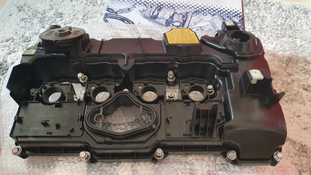 Нов капак на клапаните БМВ 116i, 2008г.