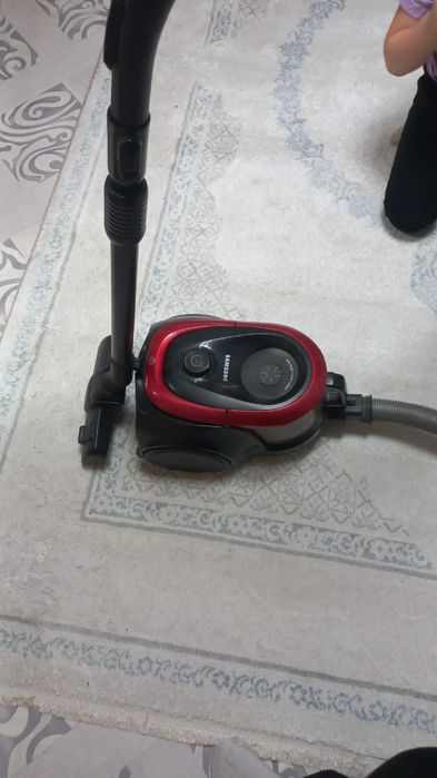 Продам Пылесос Samsung