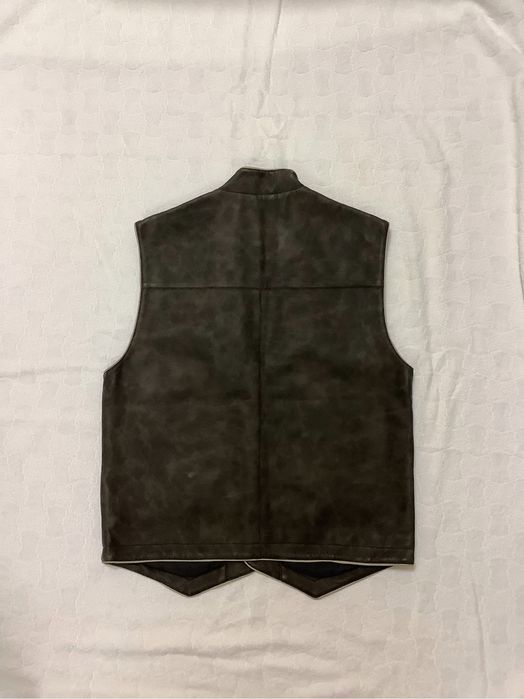 Vesta traditionala barbati