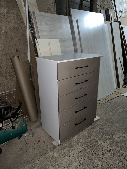 Komod  Kamod Chester Boyi 110 uzunligi 80 chuqurligi 45