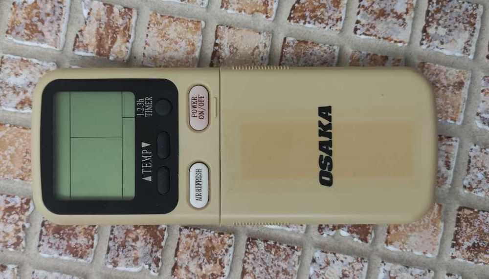 Климатик Osaka CH-12-JK работещ демонтиран фреона събран, дистанционно