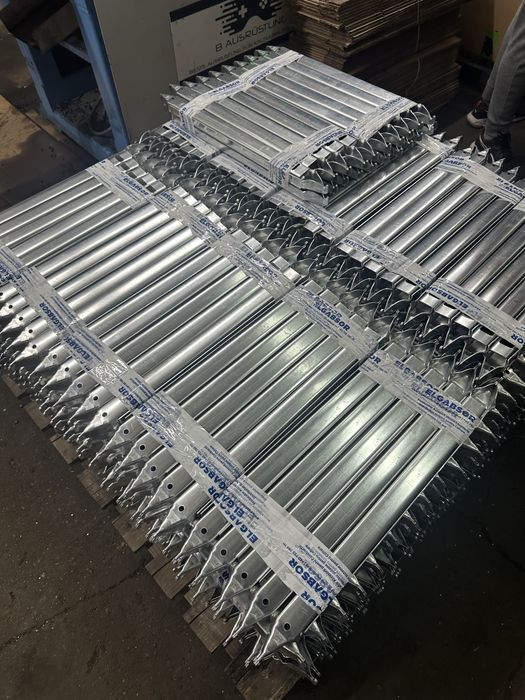 Panouri galbene din lemn tip doka, lana , cofraje , tego, grinda h20