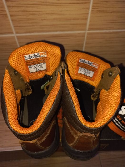 Продам ботинки Timberland