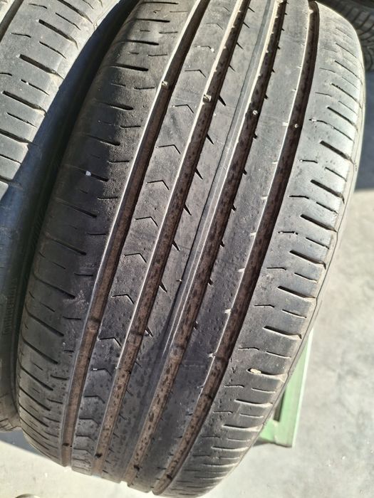 4 Anvelope de vară 215 55 r17 Continental