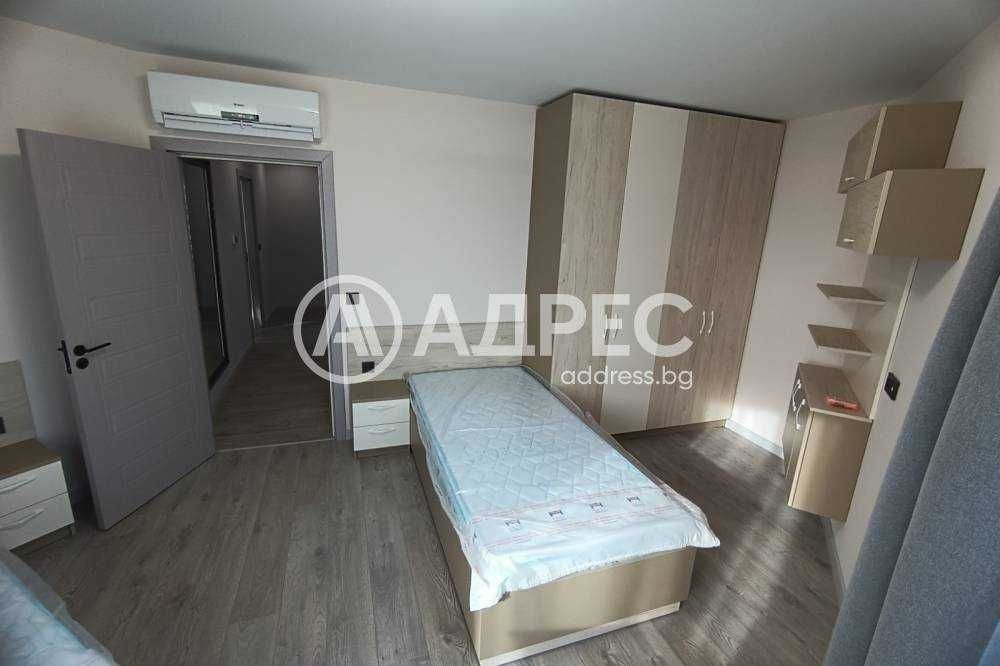 Дава се под наем Тристаен апартамент в Разград, Център - 130 кв.м за 1200 € - Снимка #7