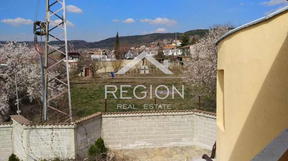 Дава се под наем Къща в к.к. Св.Св. Константин и Елена - 350 кв.м за 1000 € - Снимка #15