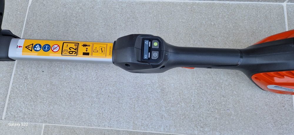 Husqvarna motocoasă pe acumulator