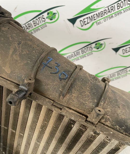 Intercooler 058 145 805 C Volkswagen VW Passat B5