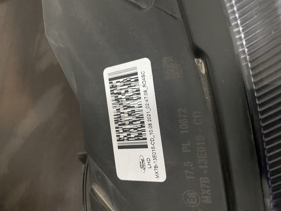 Far stanga Ford Focus 4 halogen si drl LED an 2018-2021