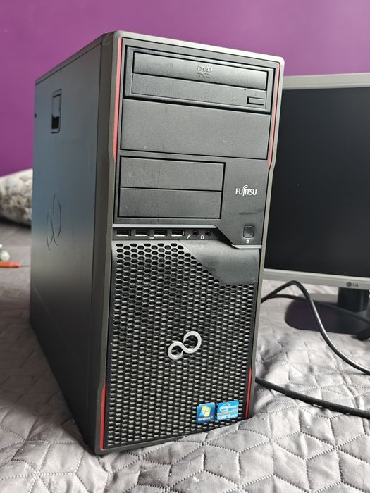 Компютър+монитор+принтер/скенер+бюро+клавиатура