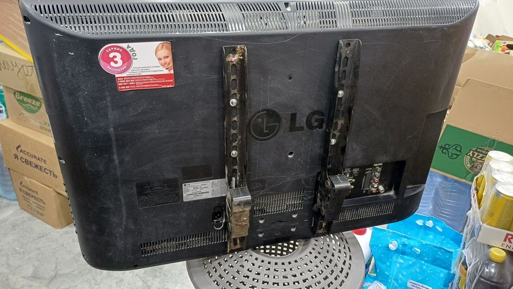 Телевизор LG в хорошем состоянии
