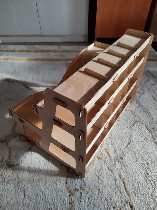 Продам парковку для машинок