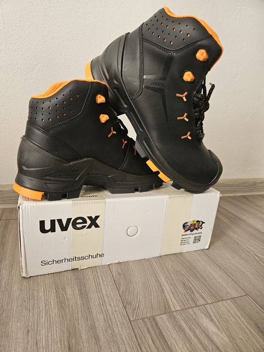 Bocanci ( pantofi)  protectie Uvex, 6503, bombeu compozit, marimea 43