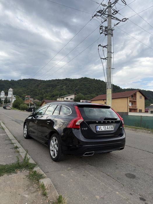 Volvo V60 D4 2015