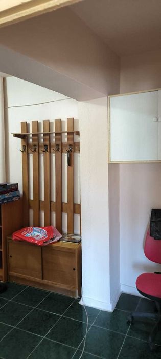 Strehaia - Vând apartament 2 camere,  blocul deasupra de Autogiva, Etaj 3, Suprafaţă utilă 50 mp+7mp balcon, mobilat şi utilat