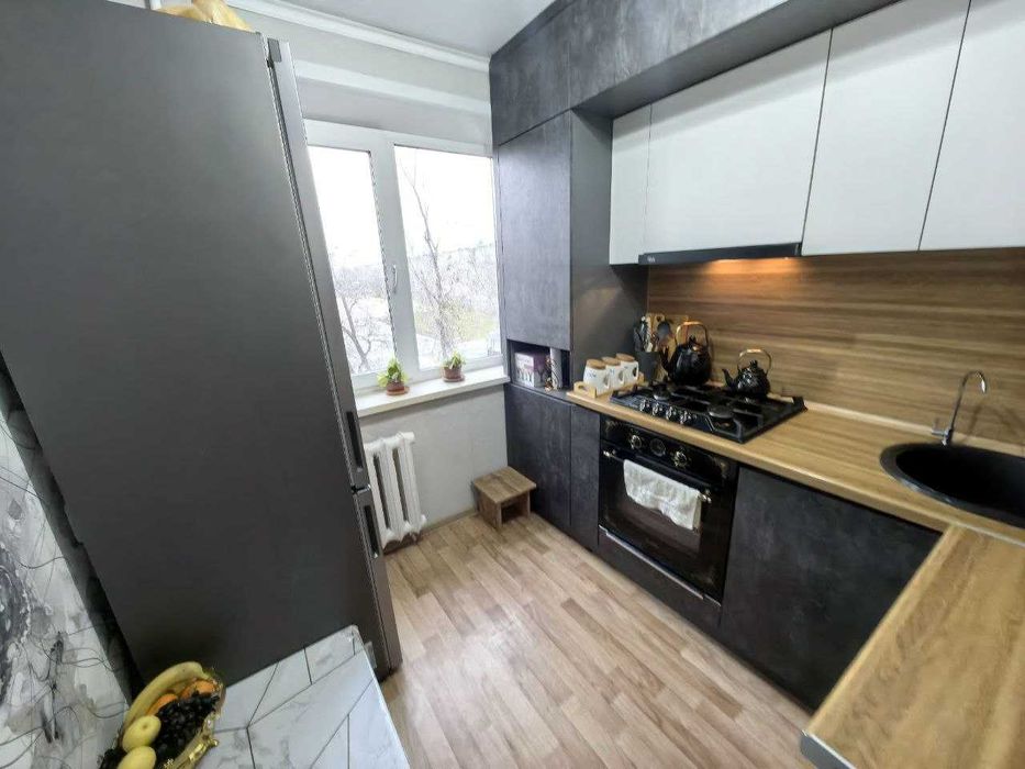 Продам 2 ком кв рн КЖБИ 3 этаже