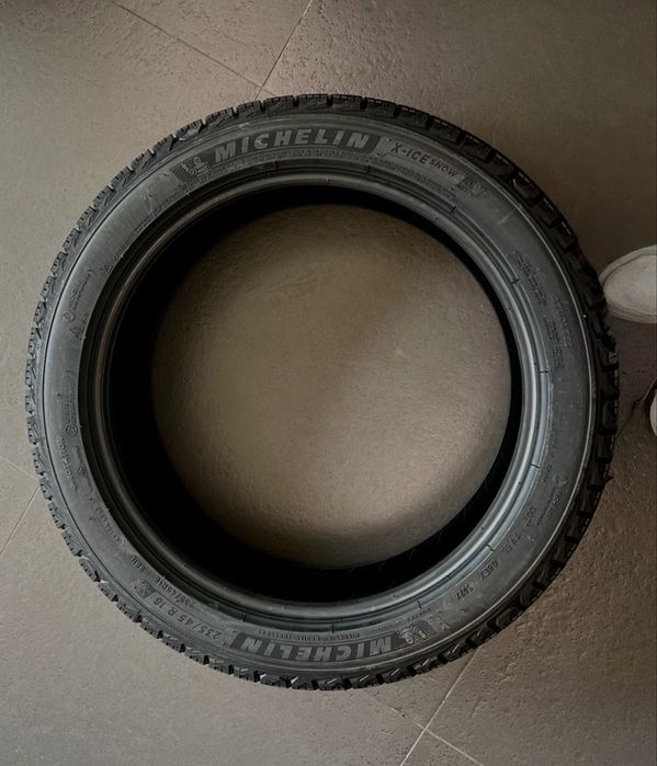 Michelin x-ice snow 235/45/18