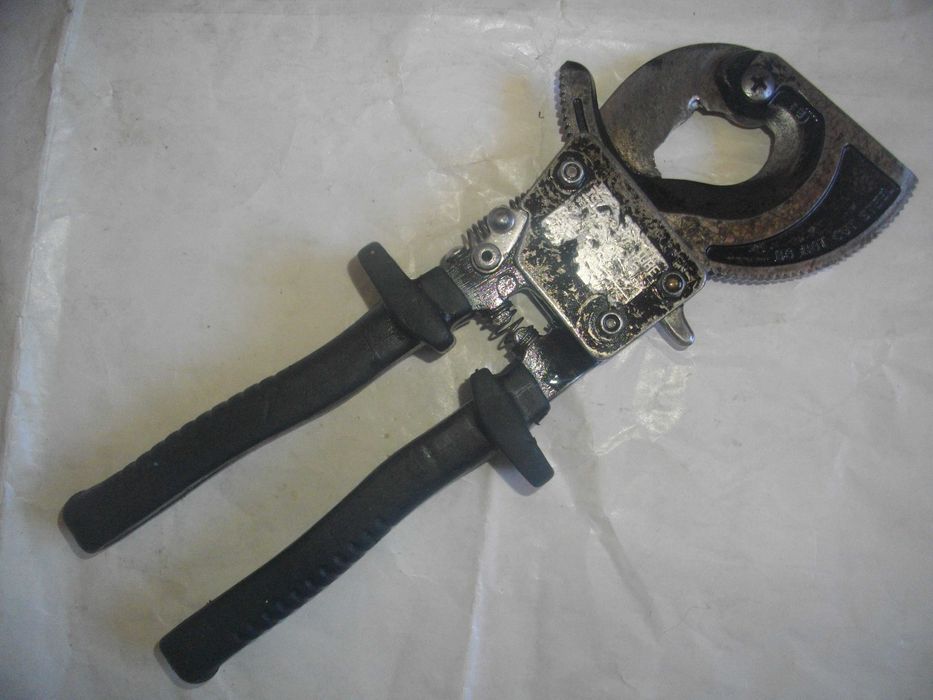 Тръбогиб Ножица кабели Шмиргел Ъглошлайф DeWALT Пневматичен Ексцентър