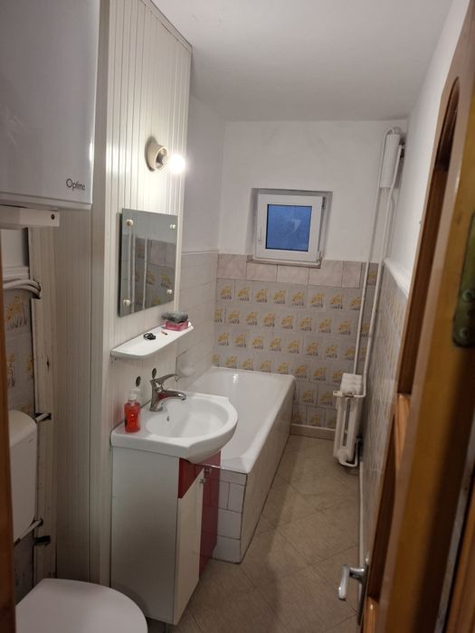 Apartament de închiriat