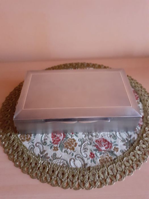 Caseta din argint 600 g